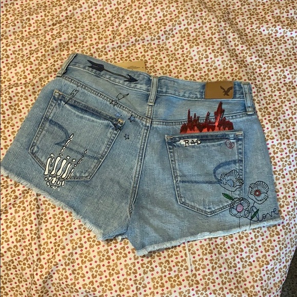 American Eagle shorts 💕 - Picture 2 of 2